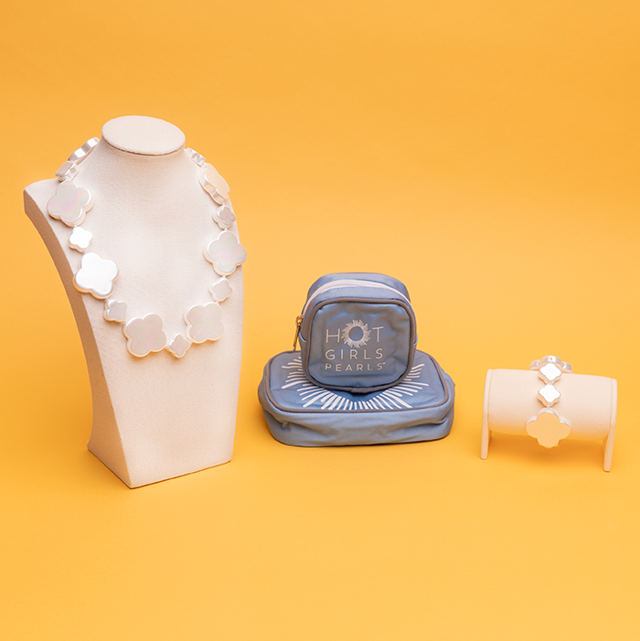 10.31 -Hot-Girls-Pearls – FB